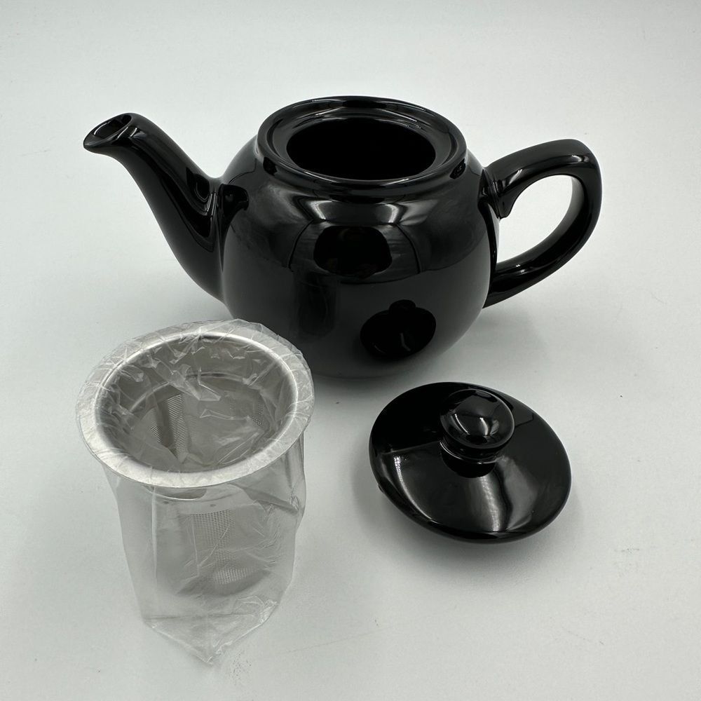 NIB!! Service Ideas TPCE16BL Teapot, Ceramic, 16 oz, English Style, Black